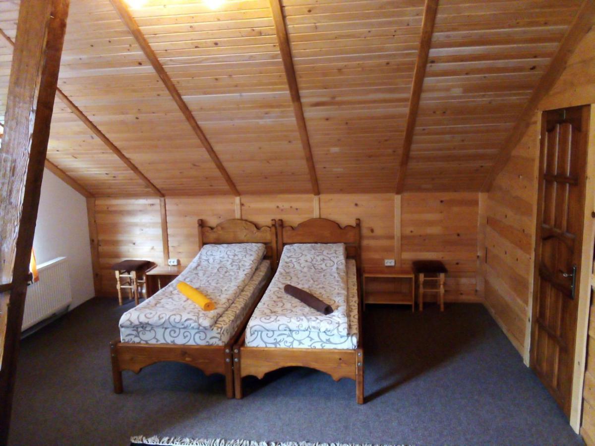 Guest House Mansarda Jaremtsje Buitenkant foto