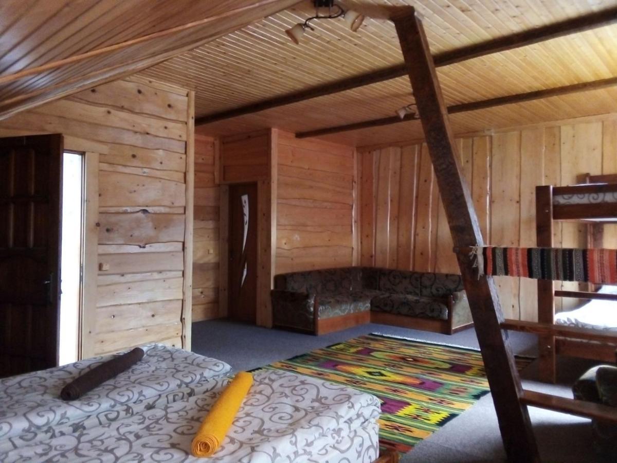 Guest House Mansarda Jaremtsje Buitenkant foto