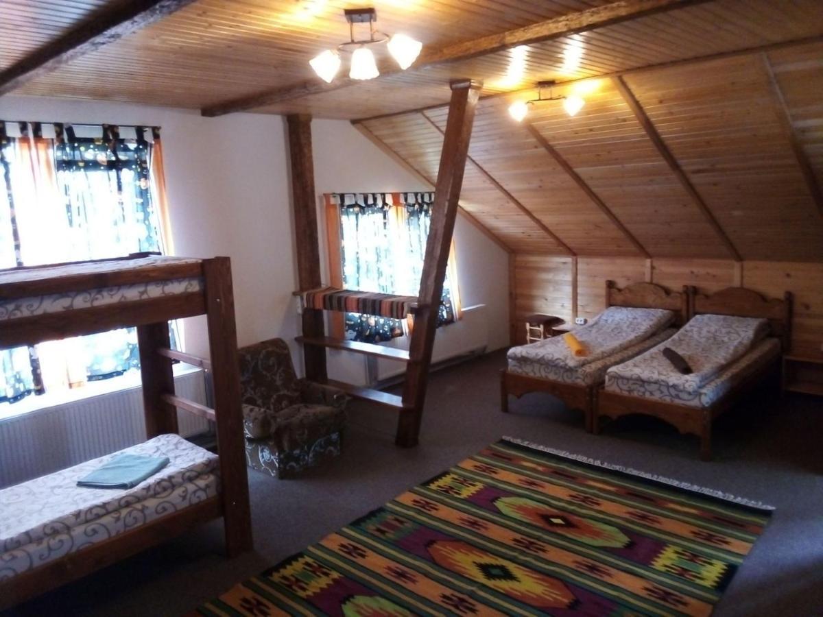 Guest House Mansarda Jaremtsje Buitenkant foto