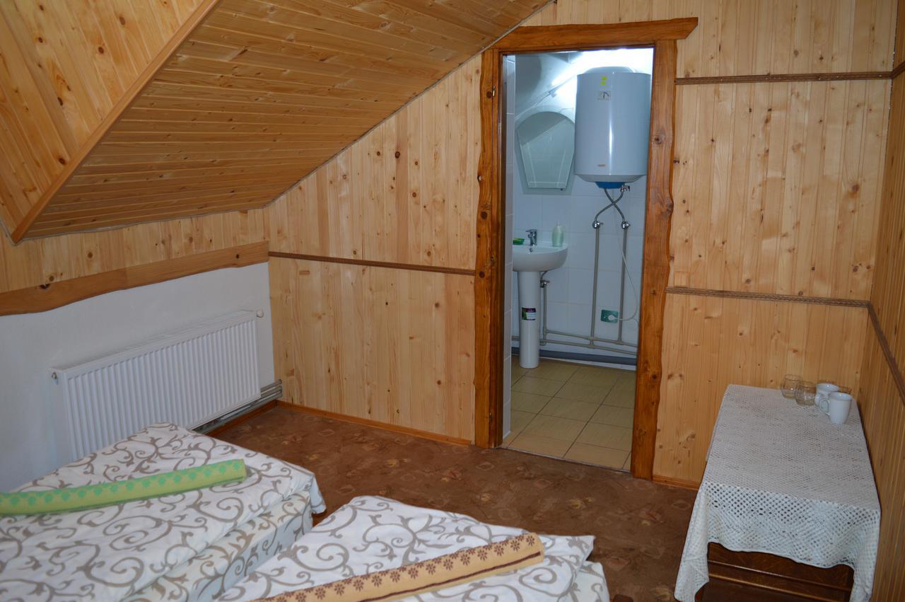 Guest House Mansarda Jaremtsje Buitenkant foto