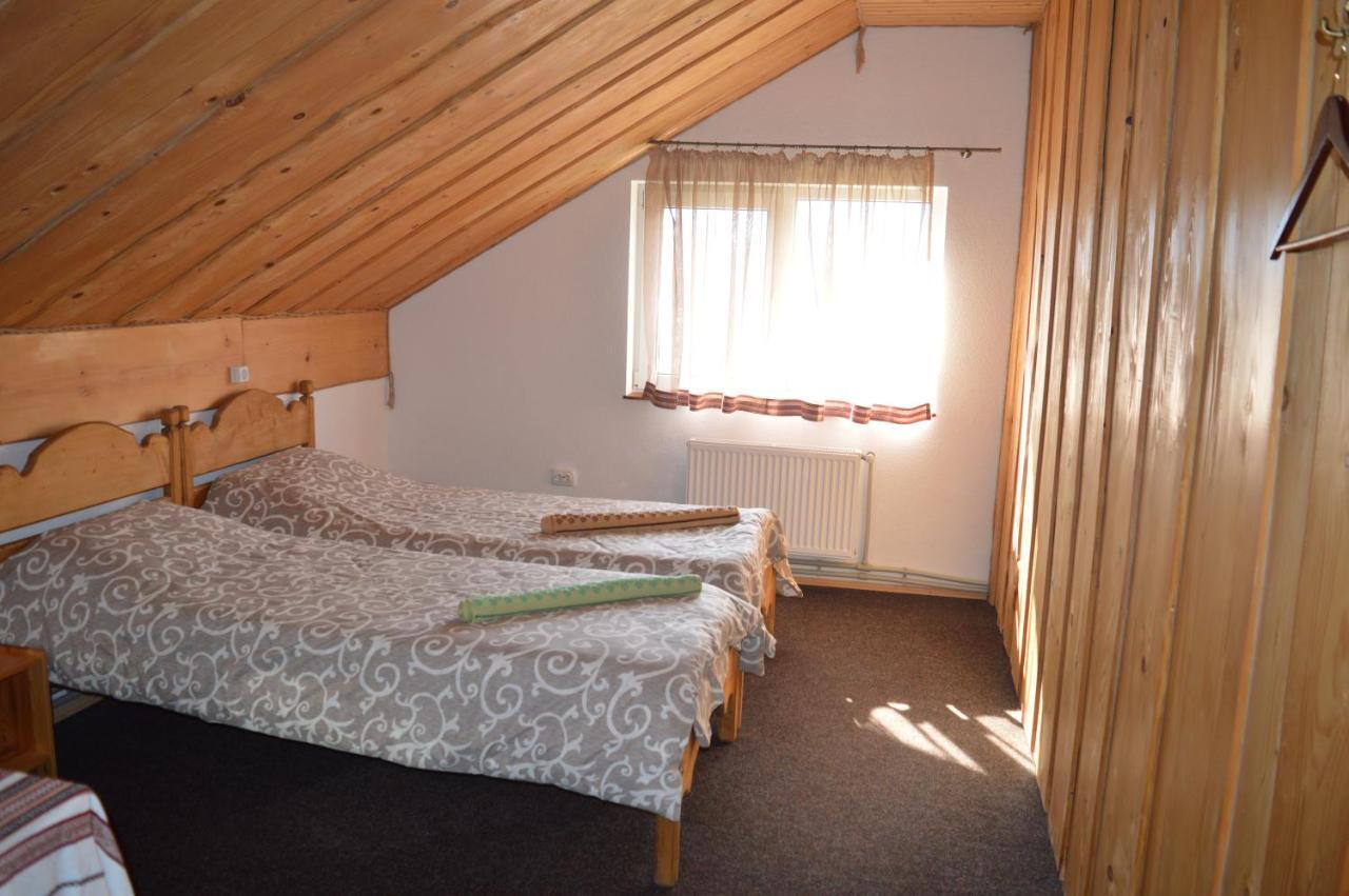 Guest House Mansarda Jaremtsje Buitenkant foto